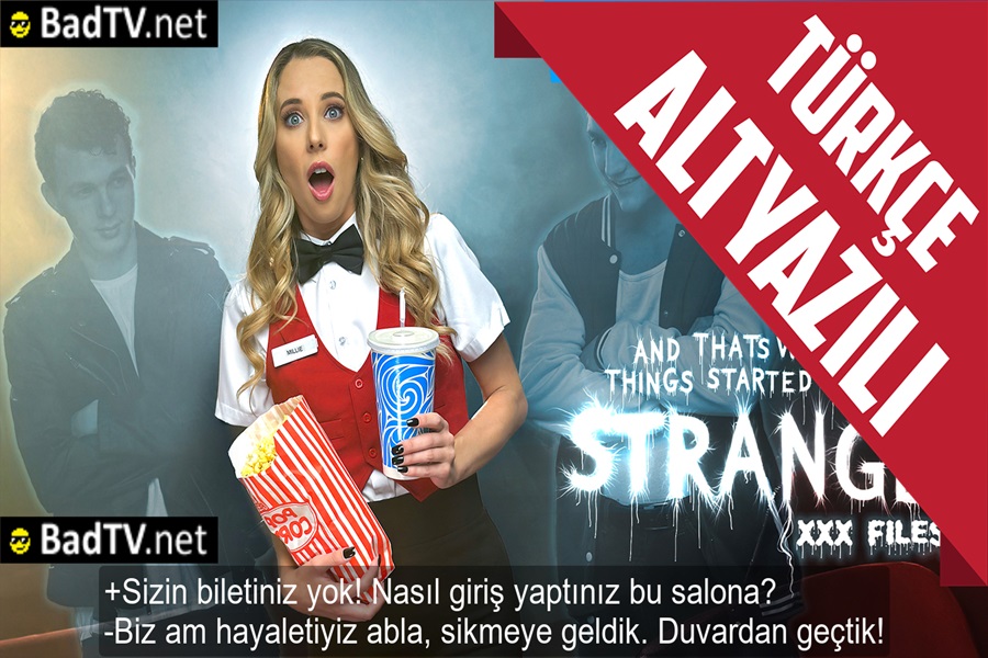 Sinemaya Sızan Erkek Hayaletler ile Üvey Aile Konseptinde Sikişen Salon Görevlisi