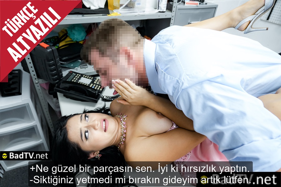 Mezuniyet İçin Elbise Çalan Liseli Hırsızı Yakalayan Güvenlikçi Liseliyi Zorla Sikti